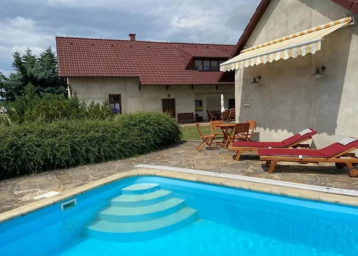 Statek Na Samote Feriehus